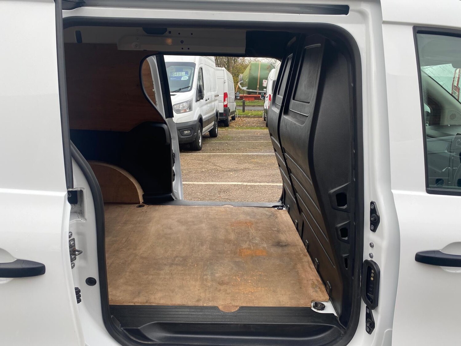 Used Renault Kangoo 2024 for sale - 76515148: Photo 5