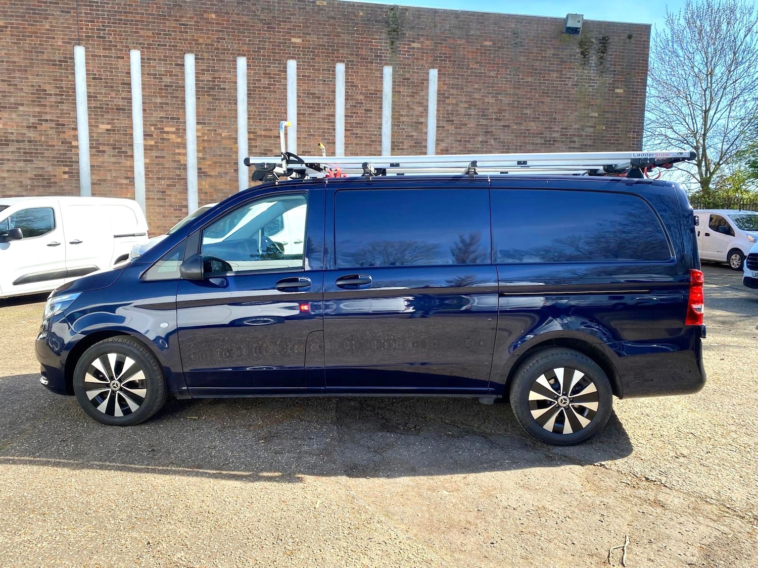 Used Mercedes-Benz Vito 2022 for sale - 77974475: Photo 2