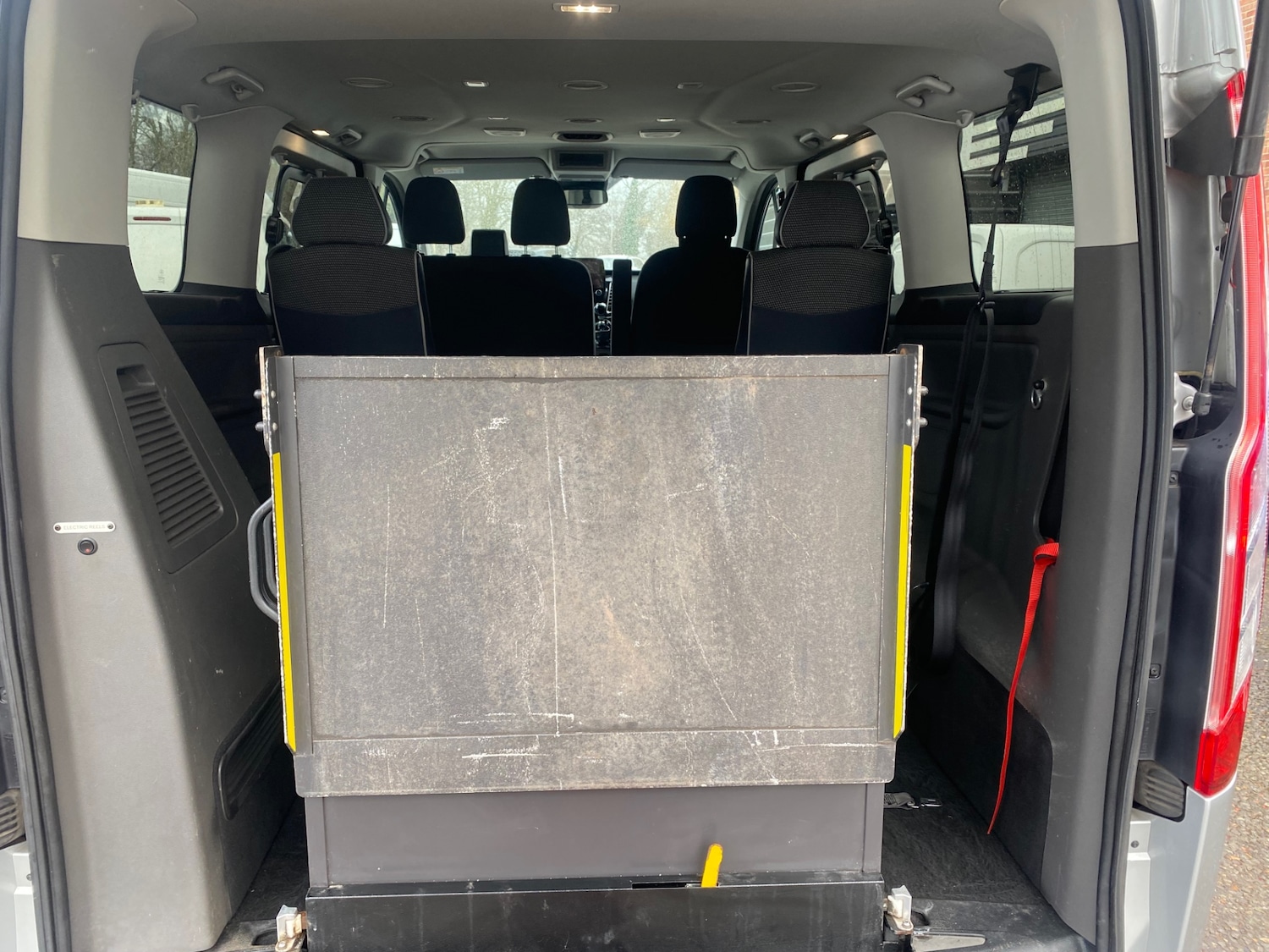 Used Ford Tourneo Custom 2018 for sale - 77283405: Photo 9