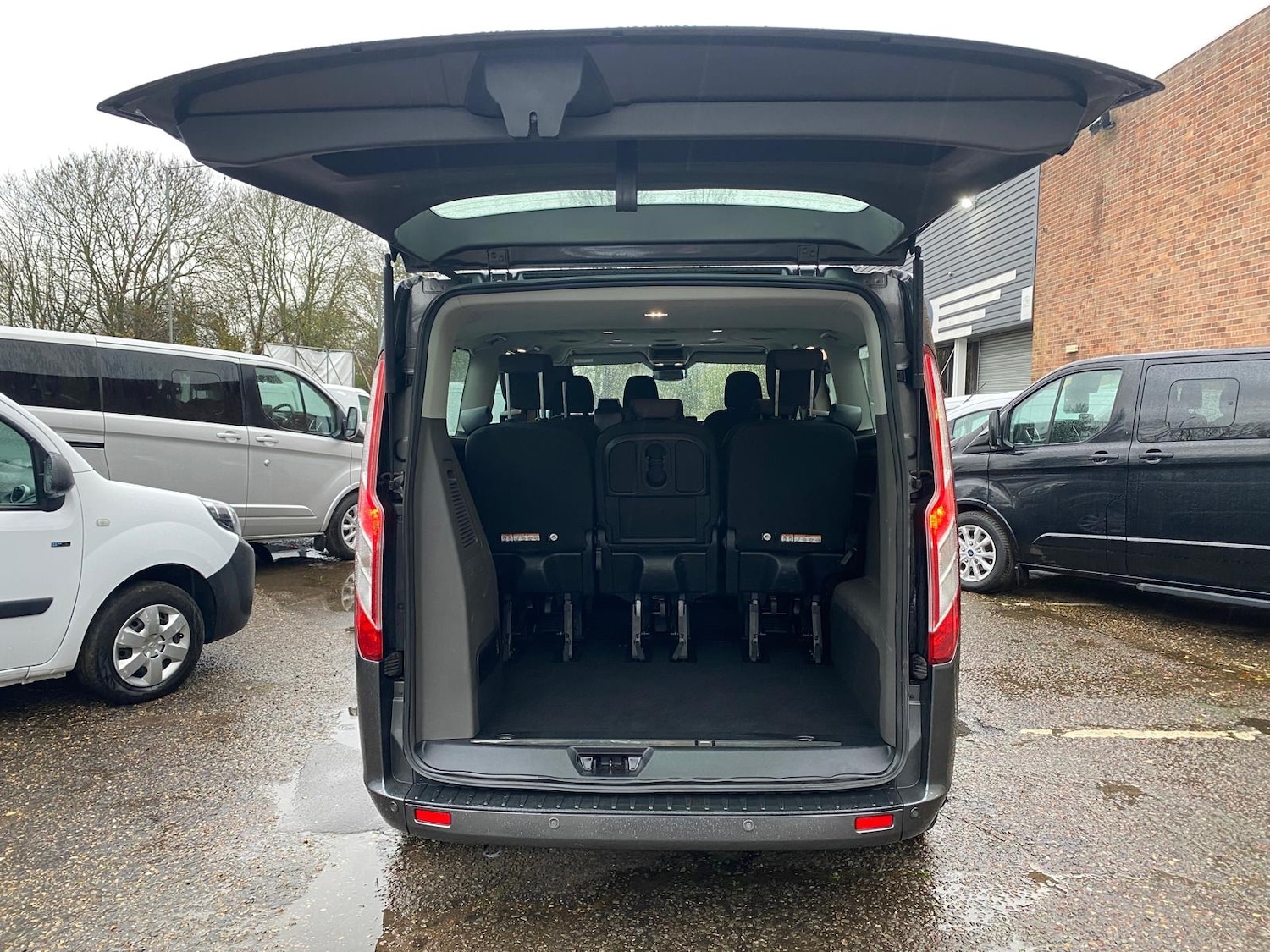 Used Ford Tourneo Custom 2022 for sale - 76932223: Photo 5