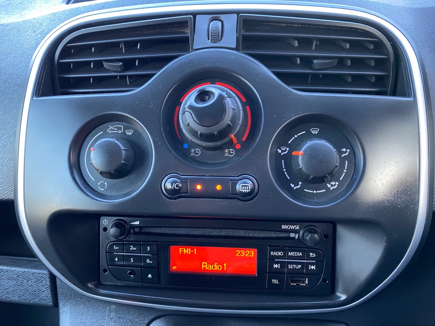 Used Renault Kangoo 2020 for sale - 76565577: Photo 5