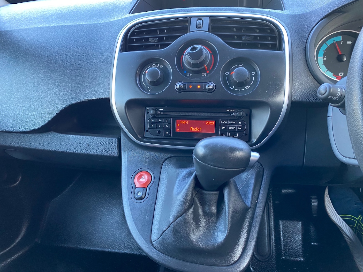 Used Renault Kangoo 2020 for sale - 76565577: Photo 6
