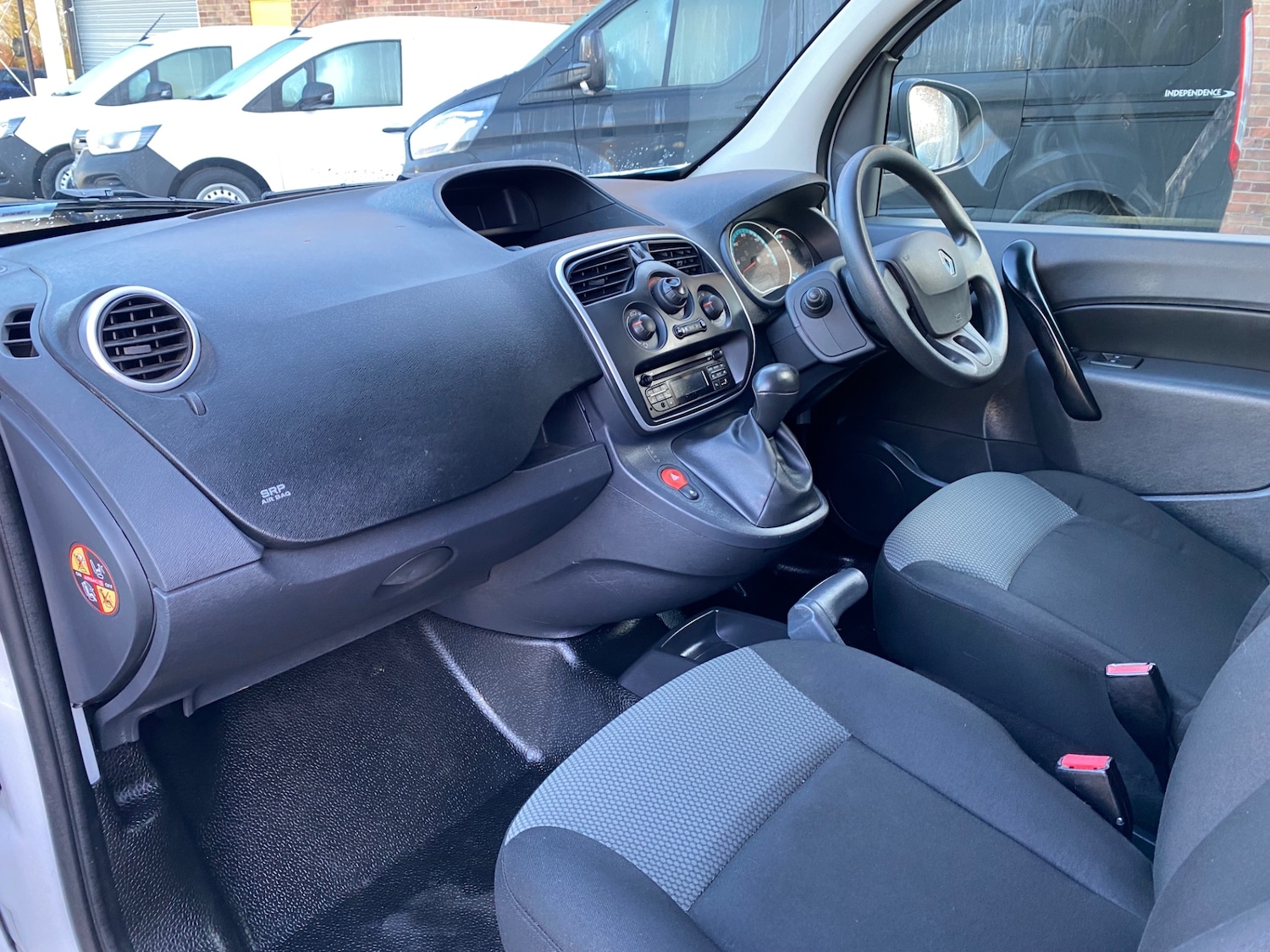 Used Renault Kangoo 2020 for sale - 76565577: Photo 9