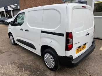Used Citroen Berlingo 2021 for sale - 76437327: Photo