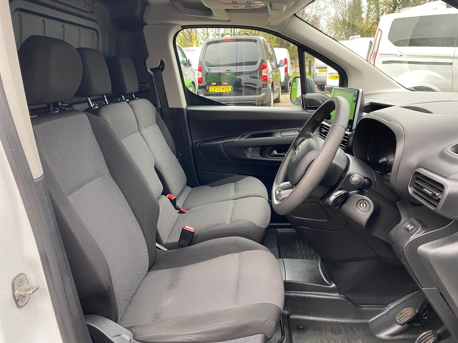 Used Citroen Berlingo 2021 for sale - 76437327: Photo 6