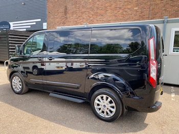 Used Ford Tourneo Custom 2019 for sale - 78748382: Photo