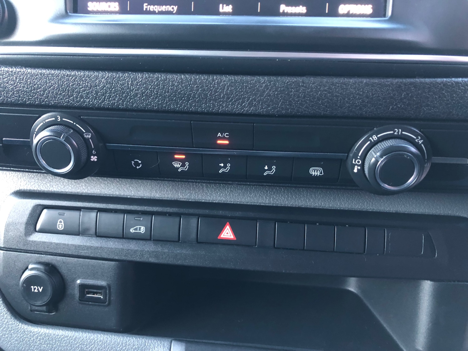 Used Vauxhall Vivaro 2022 for sale - 76477387: Photo 15