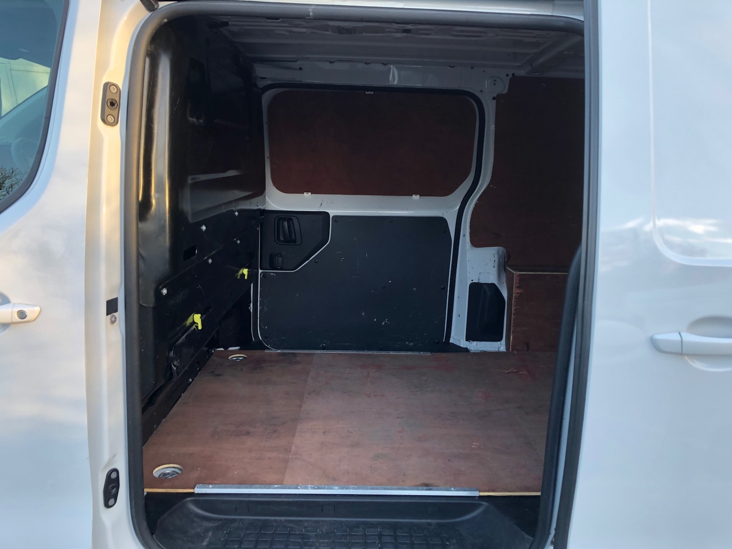 Used Vauxhall Vivaro 2022 for sale - 76477387: Photo 8