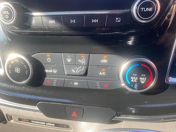Used Ford Tourneo Custom 2019 for sale - 78748295: Photo