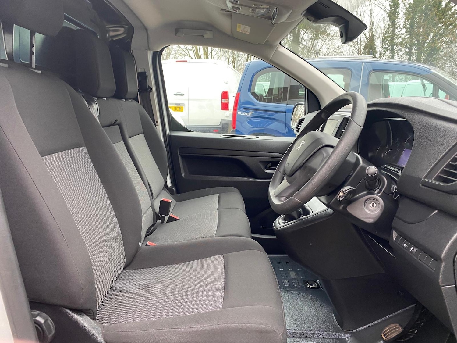 Used Peugeot Expert 2023 for sale - 77077034: Photo 12