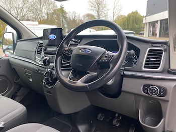 Used Ford Tourneo Custom 2019 for sale - 76640414: Photo