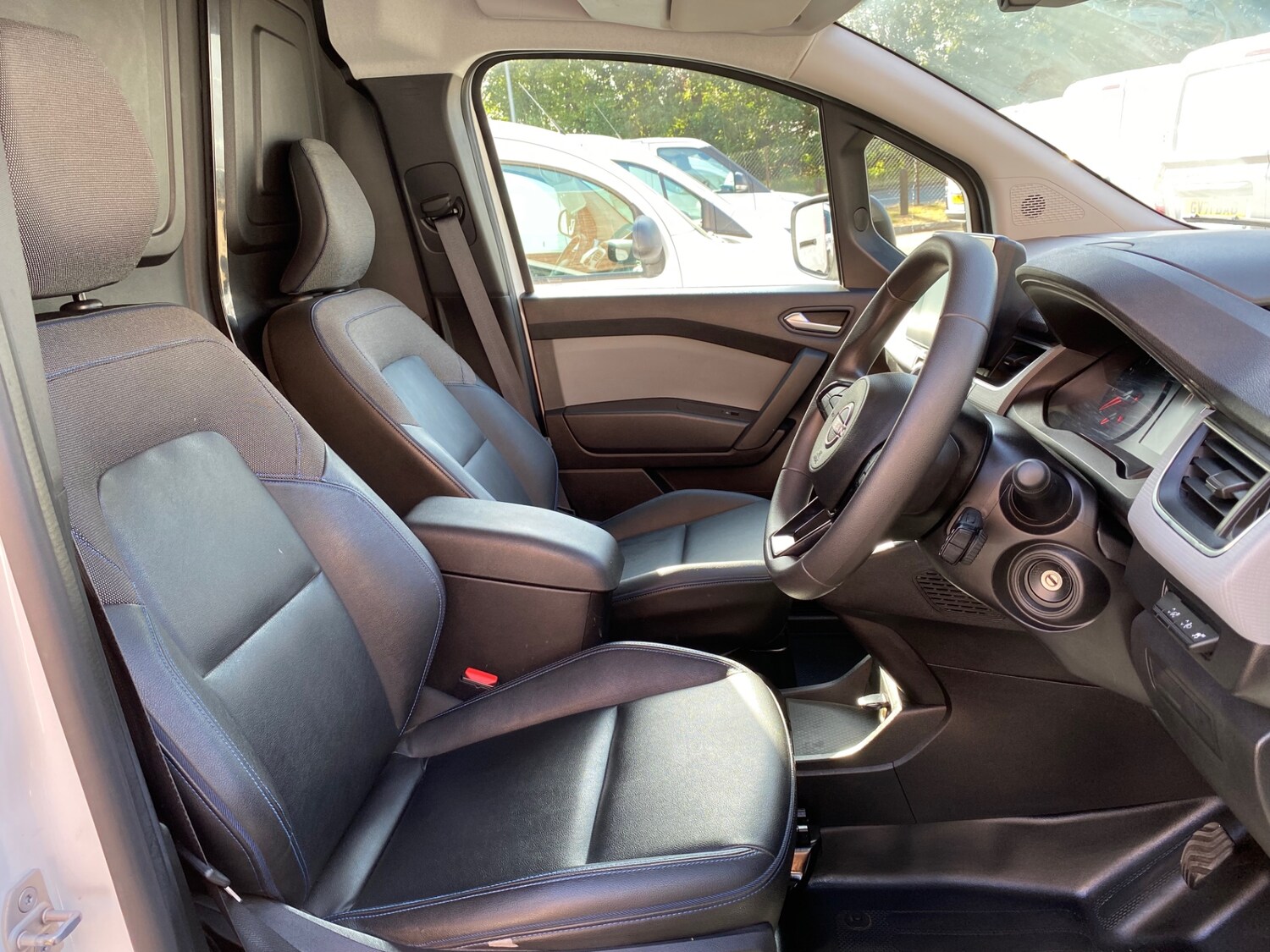 Used Nissan Other 2023 for sale - 76016779: Photo 14