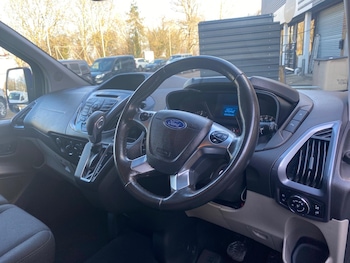 Used Ford Tourneo Custom 2017 for sale - 77273964: Photo