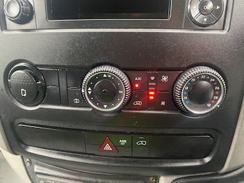 Used Mercedes-Benz Sprinter 2017 for sale - 76205738: Photo