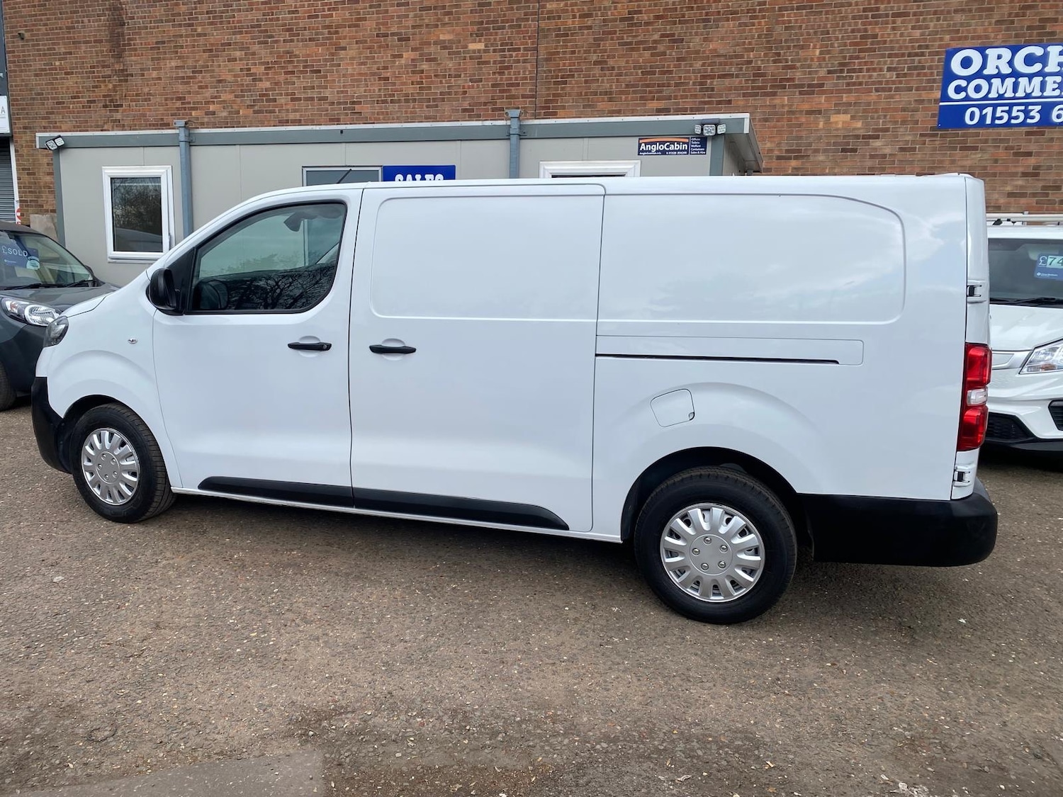 Used Vauxhall Vivaro 2023 for sale - 78092906: Photo 2