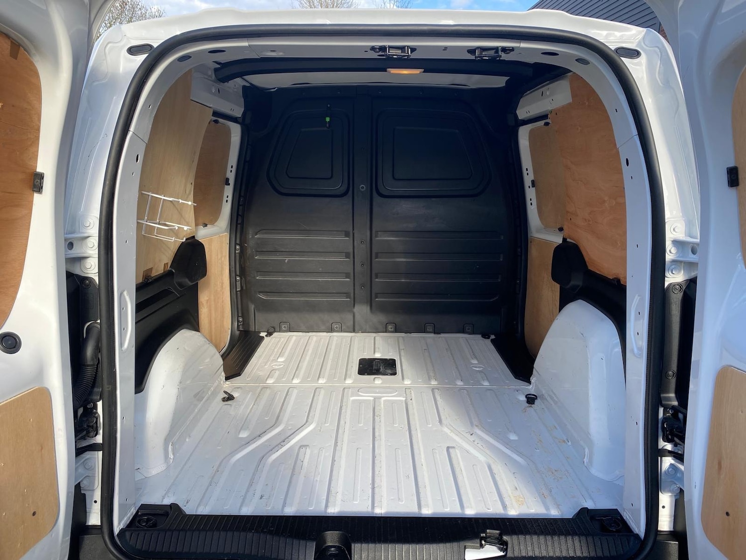 Used Renault Kangoo 2023 for sale - 76466112: Photo 11