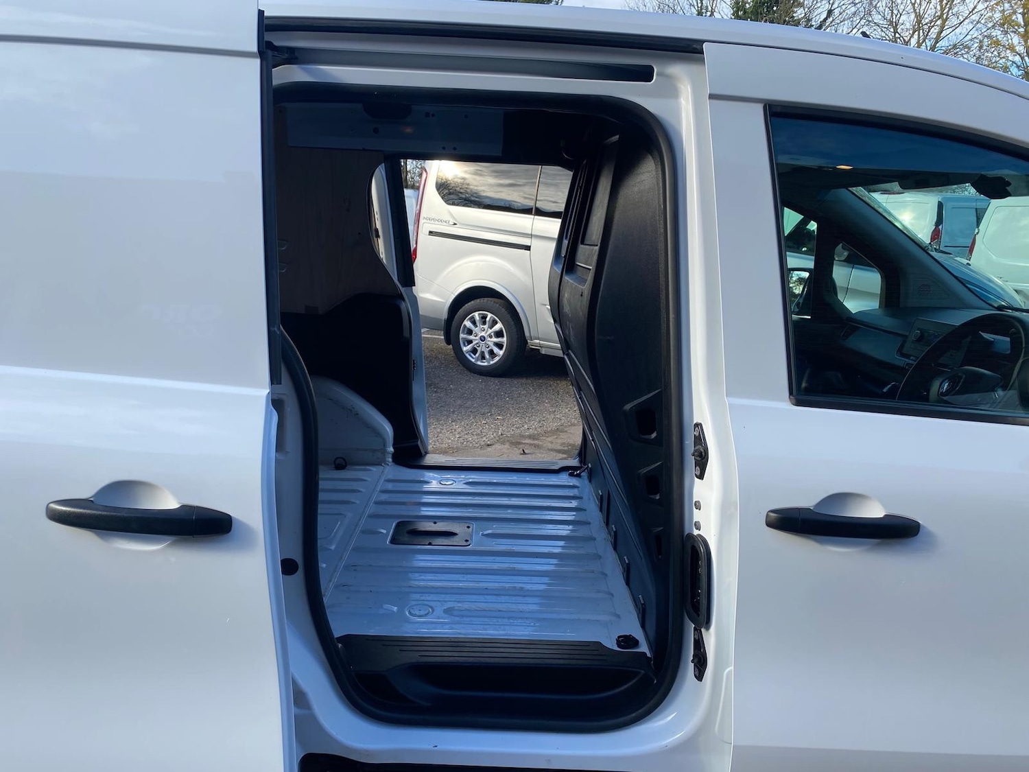 Used Renault Kangoo 2023 for sale - 76466112: Photo 13