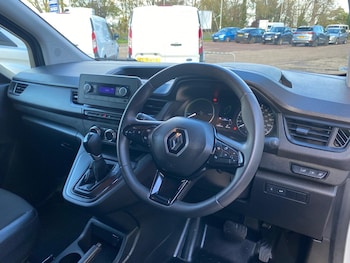 Used Renault Kangoo 2023 for sale - 76466112: Photo