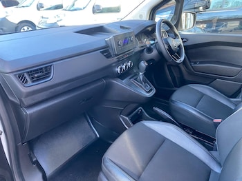 Used Renault Kangoo 2023 for sale - 76466112: Photo