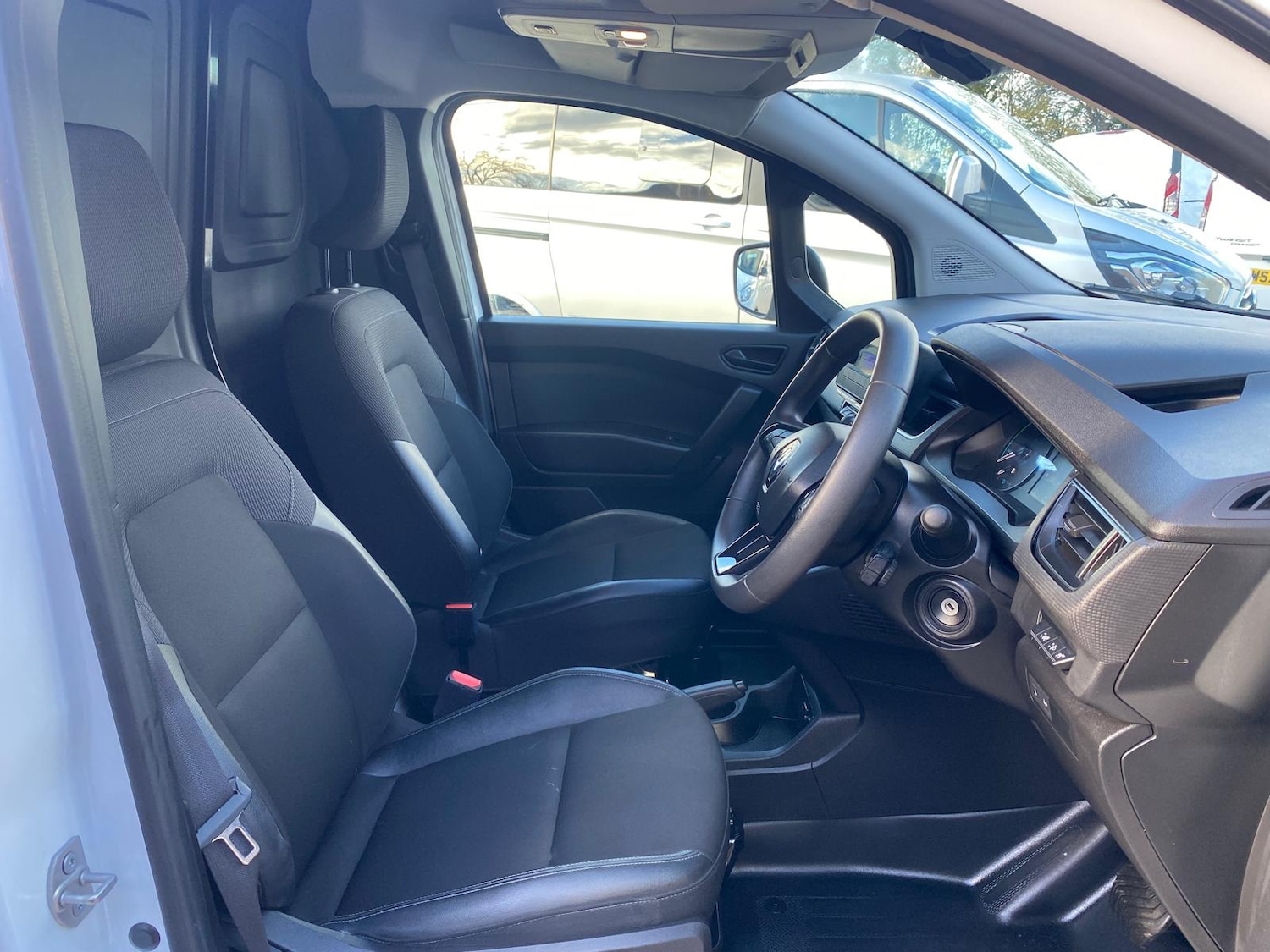 Used Renault Kangoo 2023 for sale - 76466112: Photo 6