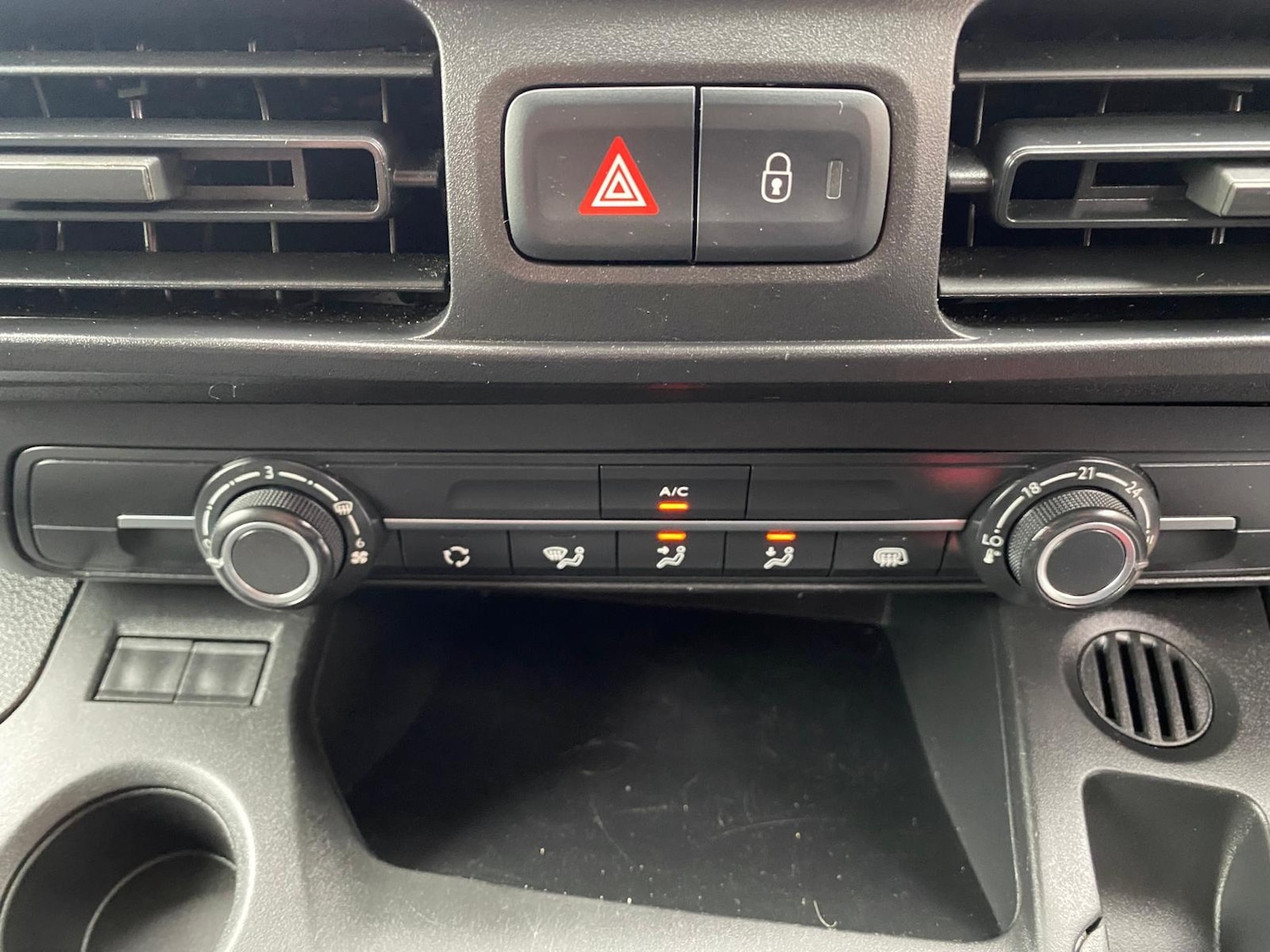 Used Citroen Berlingo 2021 for sale - 76611184: Photo 6