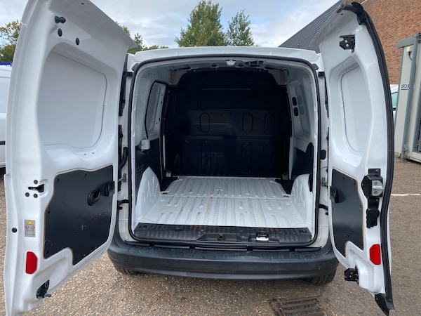 Used Renault Kangoo 2020 for sale - 76157312: Photo 8