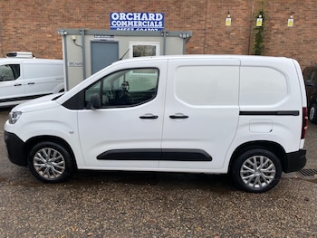 Used Citroen Berlingo 2020 for sale - 76625172: Photo