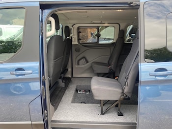 Used Ford Tourneo Custom 2019 for sale - 78951632: Photo