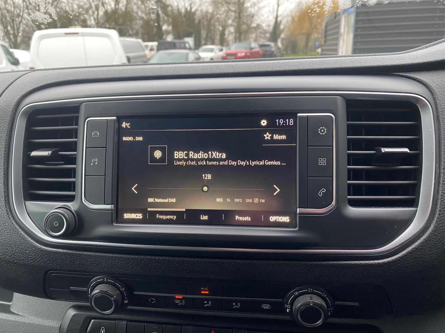 Used Vauxhall Vivaro 2022 for sale - 77364772: Photo 5