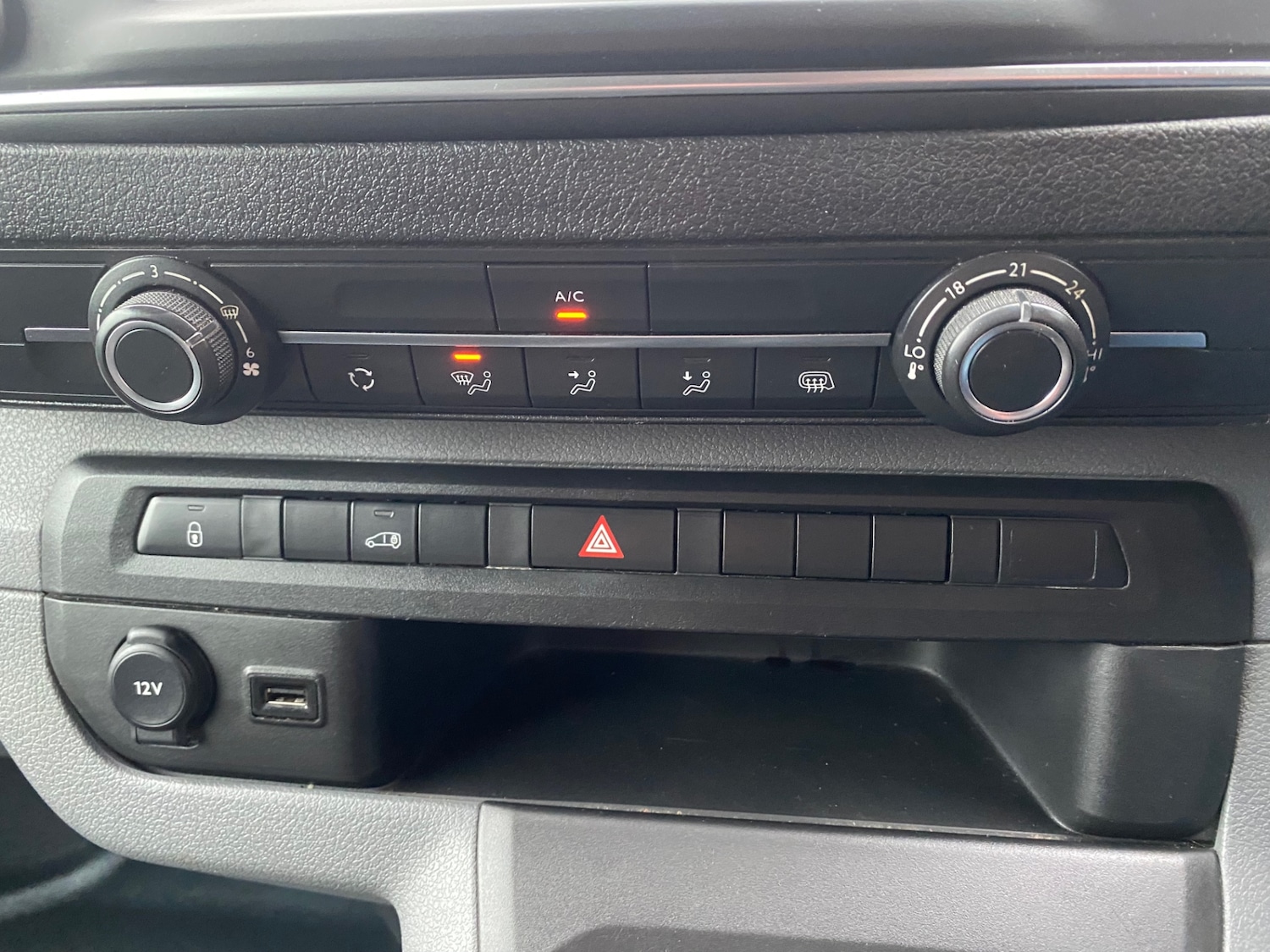 Used Vauxhall Vivaro 2022 for sale - 77364772: Photo 7