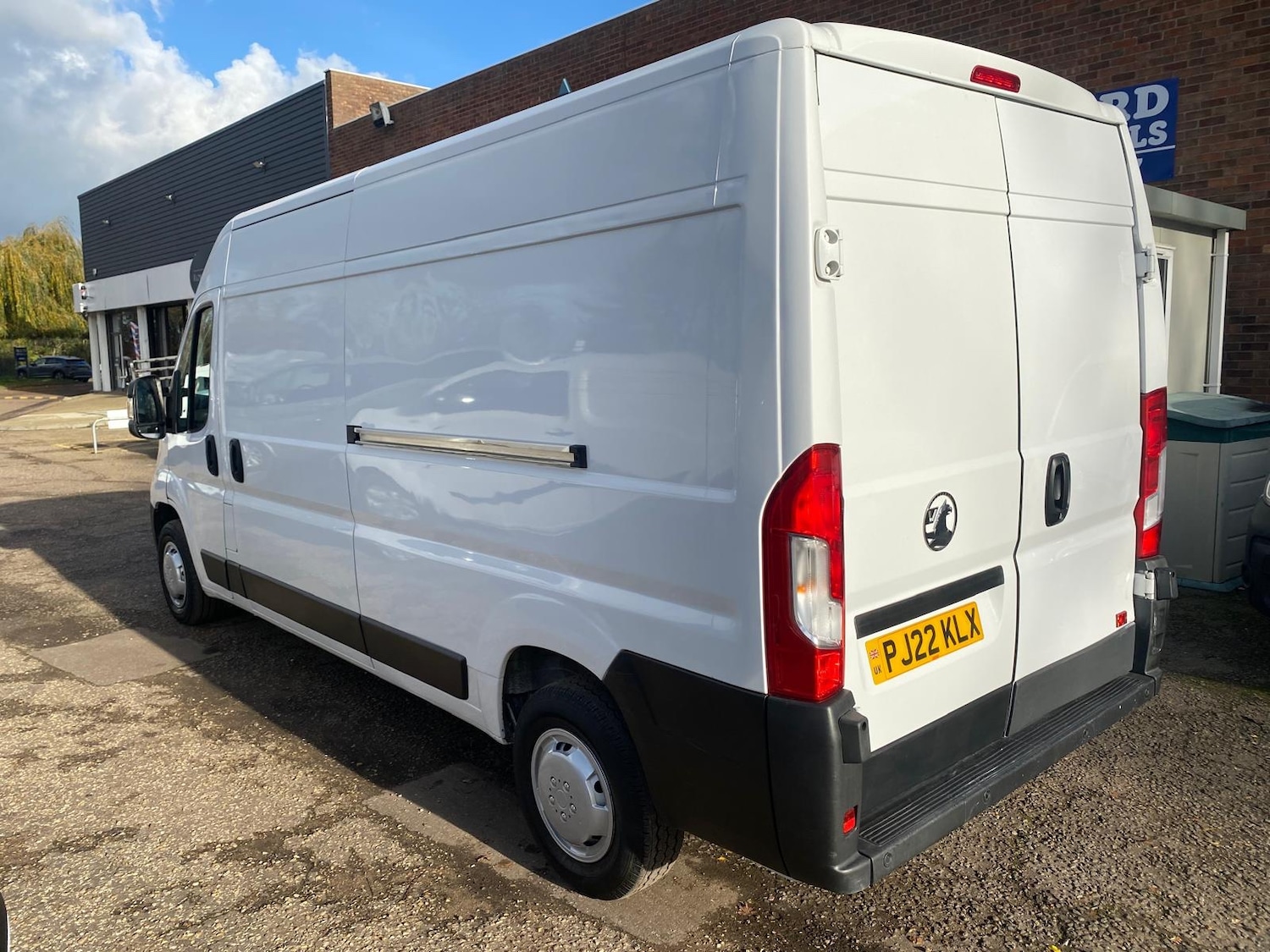 Used Vauxhall Movano 2022 for sale - 77225249: Photo 2