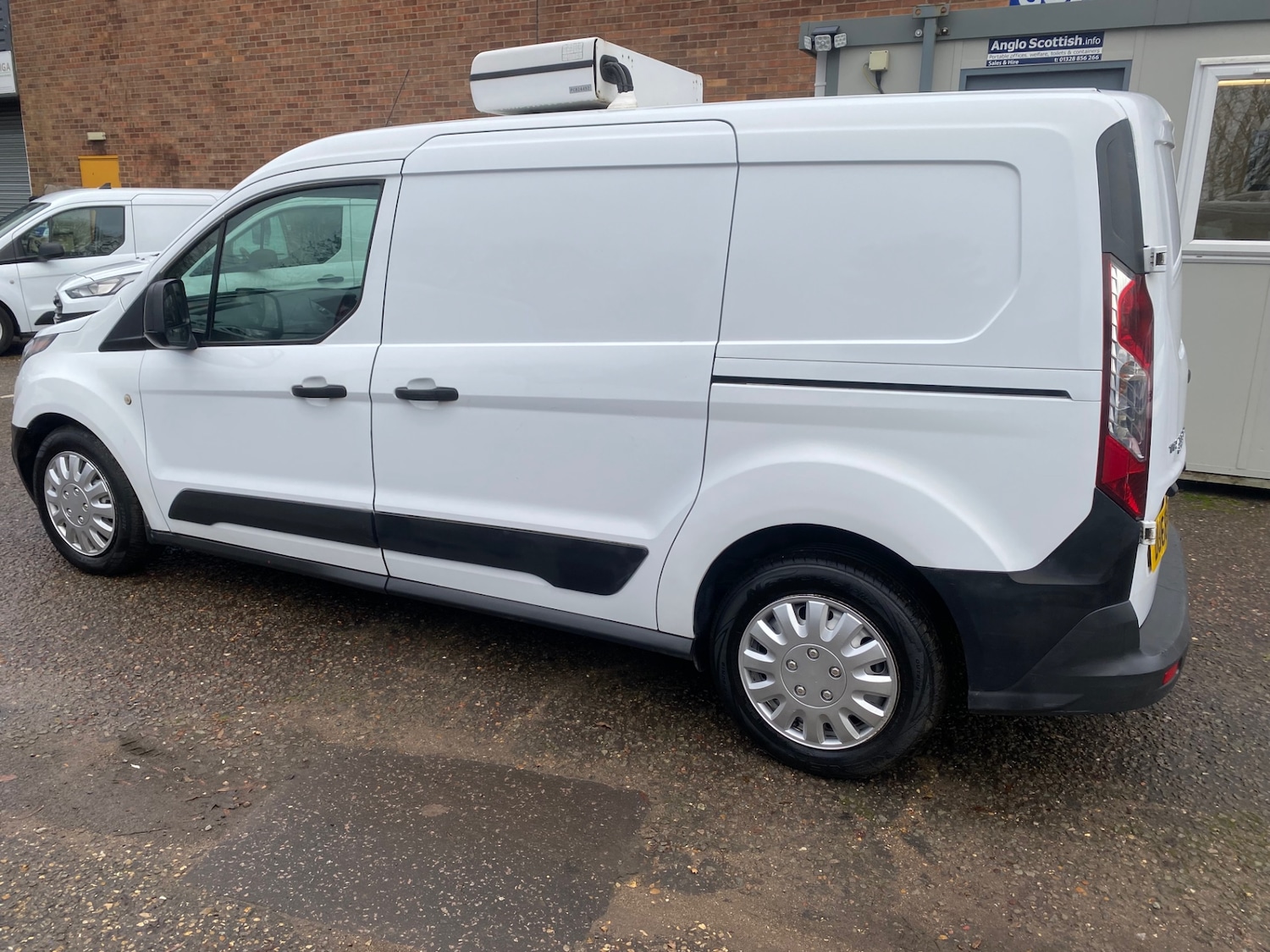 Used Ford Transit Connect 2018 for sale - 76719436: Photo 2
