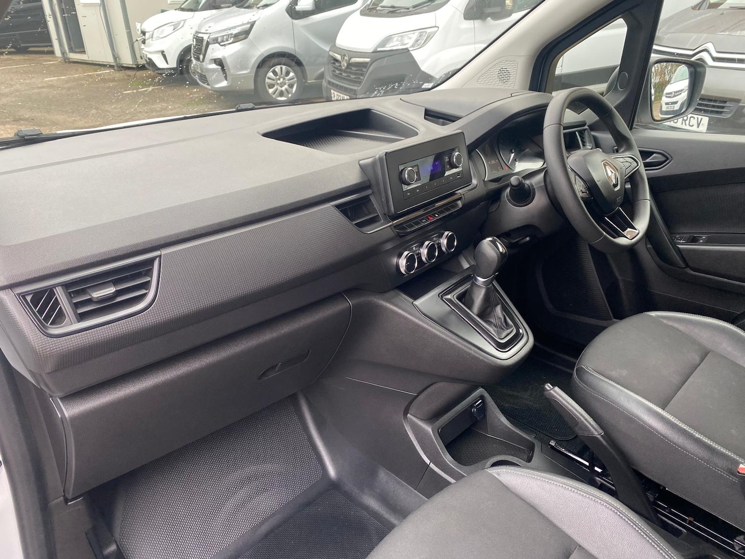 Used Renault Kangoo 2024 for sale - 77208806: Photo 5