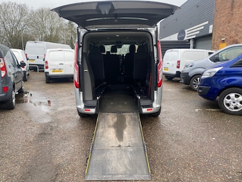 Used Ford Tourneo Custom 2018 for sale - 77789120: Photo