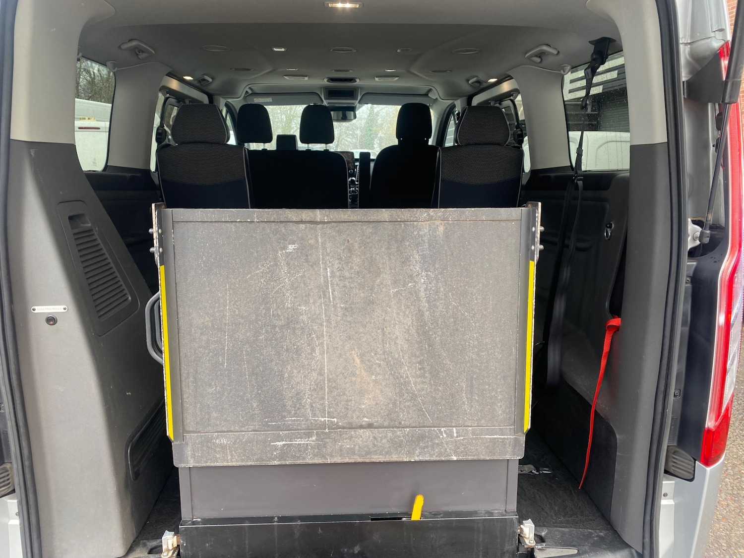 Used Ford Tourneo Custom 2018 for sale - 77789120: Photo 6