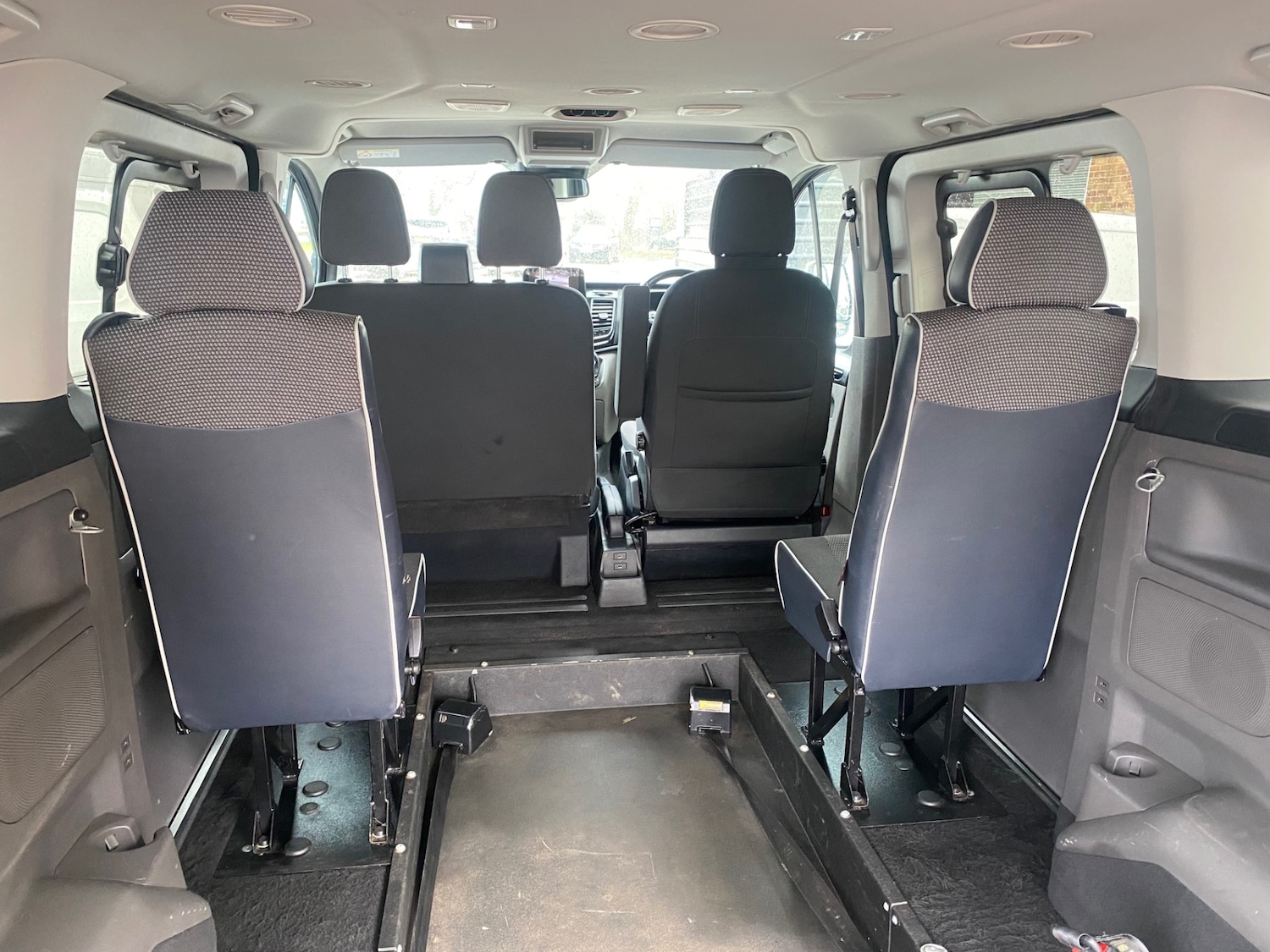 Used Ford Tourneo Custom 2018 for sale - 77789120: Photo 8