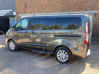 Used Ford Tourneo Custom 2019 for sale - 78533209: Photo