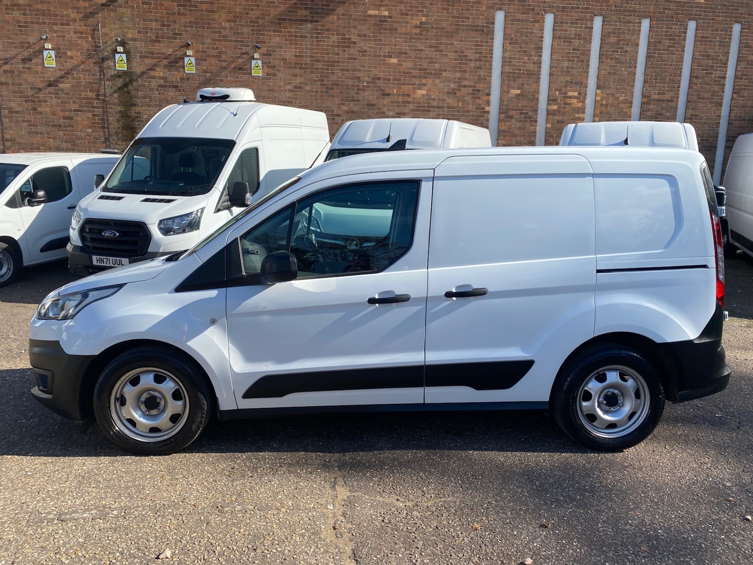 Used Ford Transit Connect 2022 for sale - 77002302: Photo 2