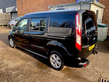 Used Ford Grand Tourneo Connect 2018 for sale - 77247641: Photo