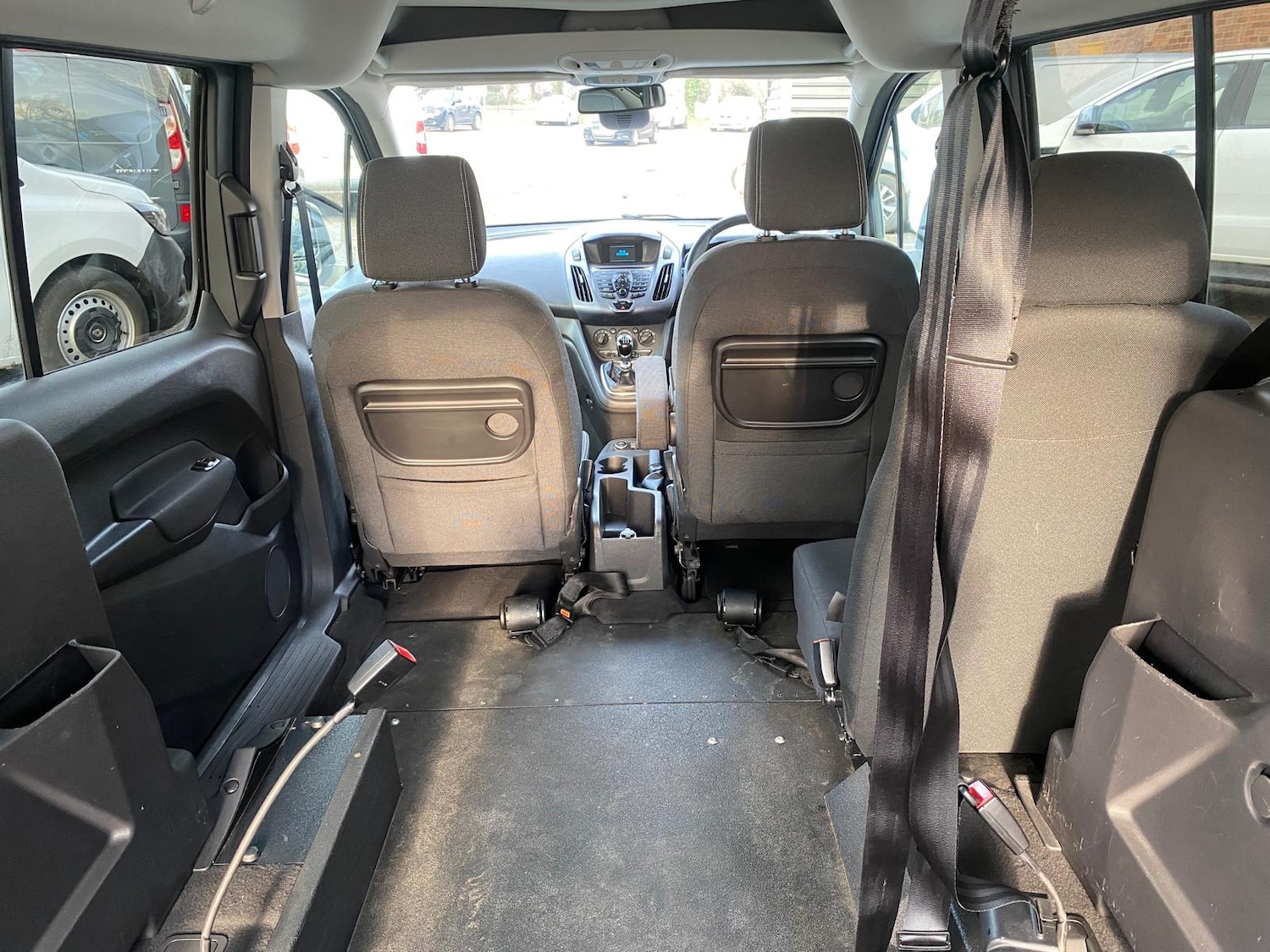 Used Ford Grand Tourneo Connect 2018 for sale - 77247641: Photo 8