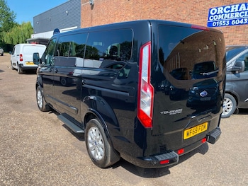 Used Ford Tourneo Custom 2019 for sale - 79043789: Photo