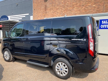 Used Ford Tourneo Custom 2018 for sale - 79299200: Photo