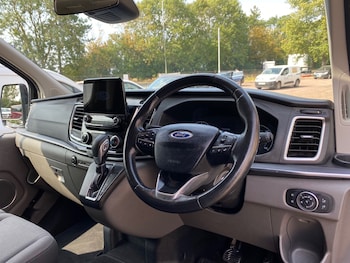 Used Ford Tourneo Custom 2018 for sale - 79299200: Photo