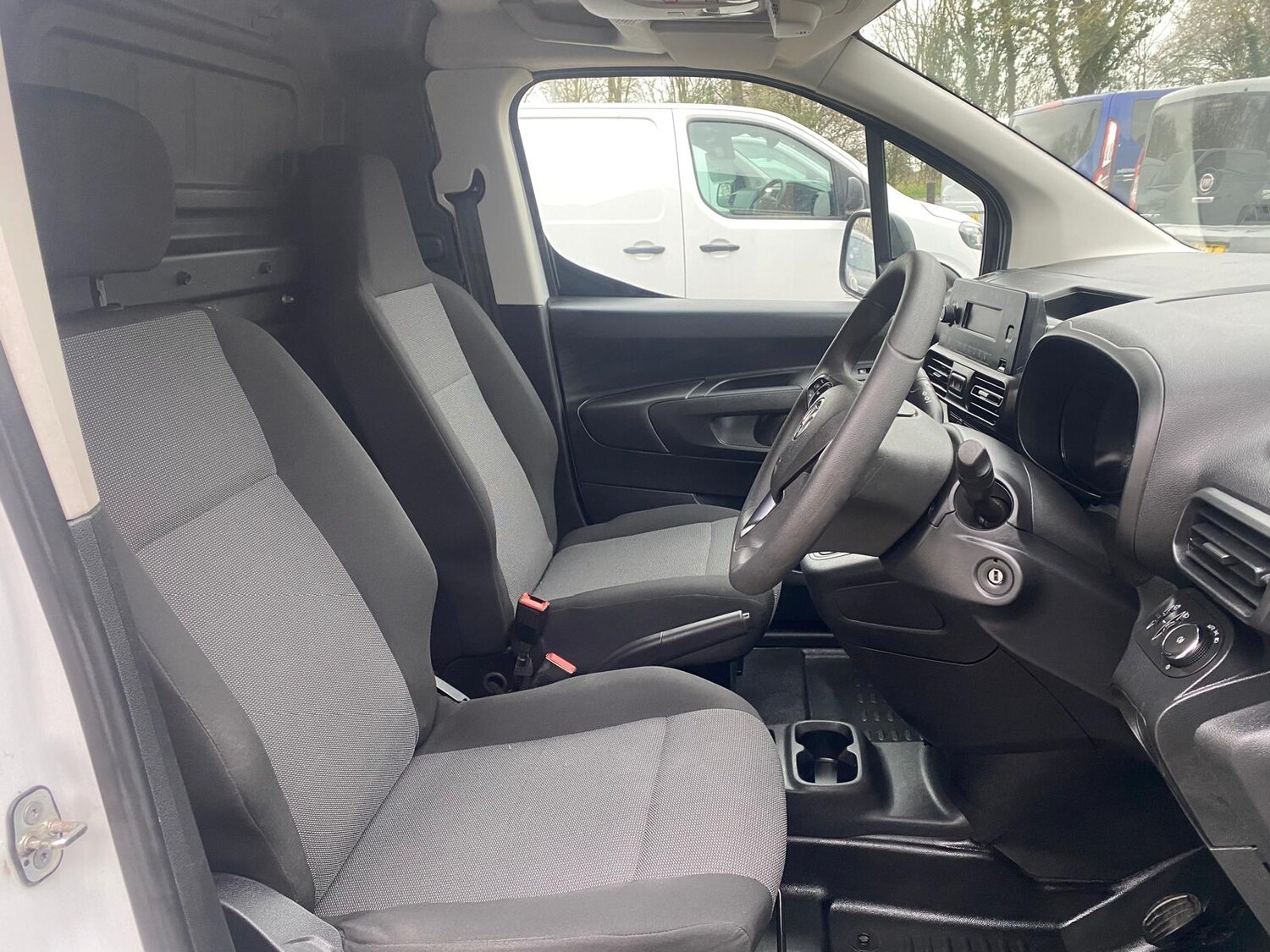 Used Vauxhall Combo 2022 for sale - 77856012: Photo 11