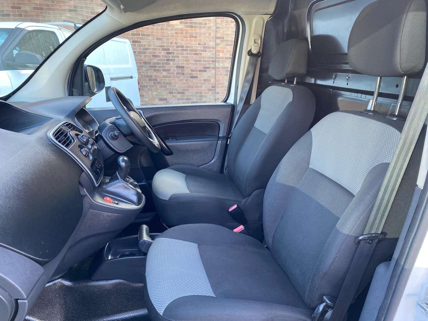 Used Renault Kangoo 2020 for sale - 77856017: Photo 8