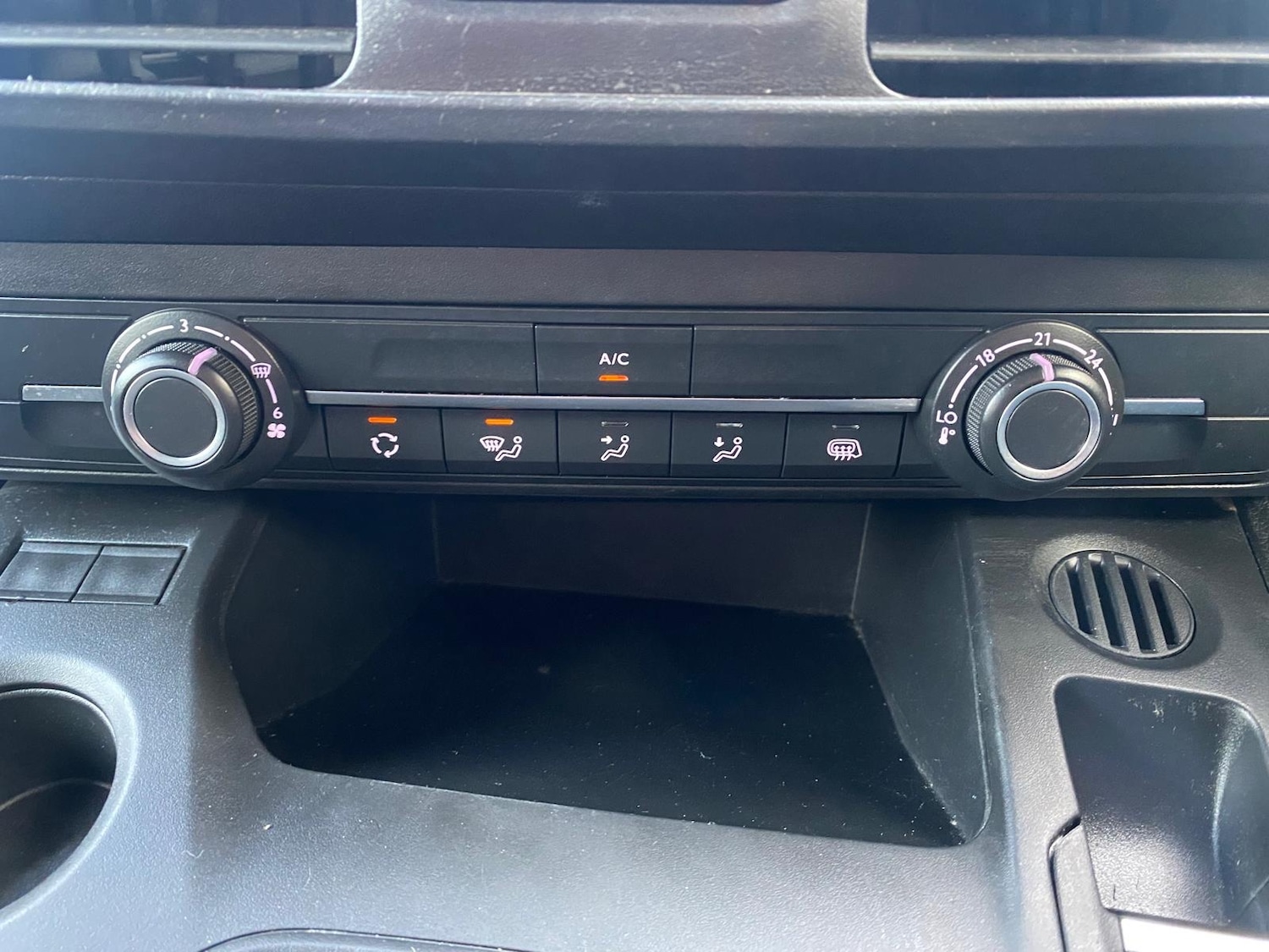 Used Peugeot Partner 2022 for sale - 77195453: Photo 4