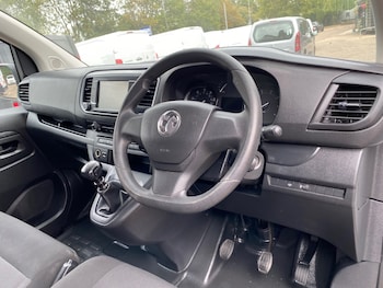 Used Vauxhall Vivaro 2023 for sale - 79542787: Photo