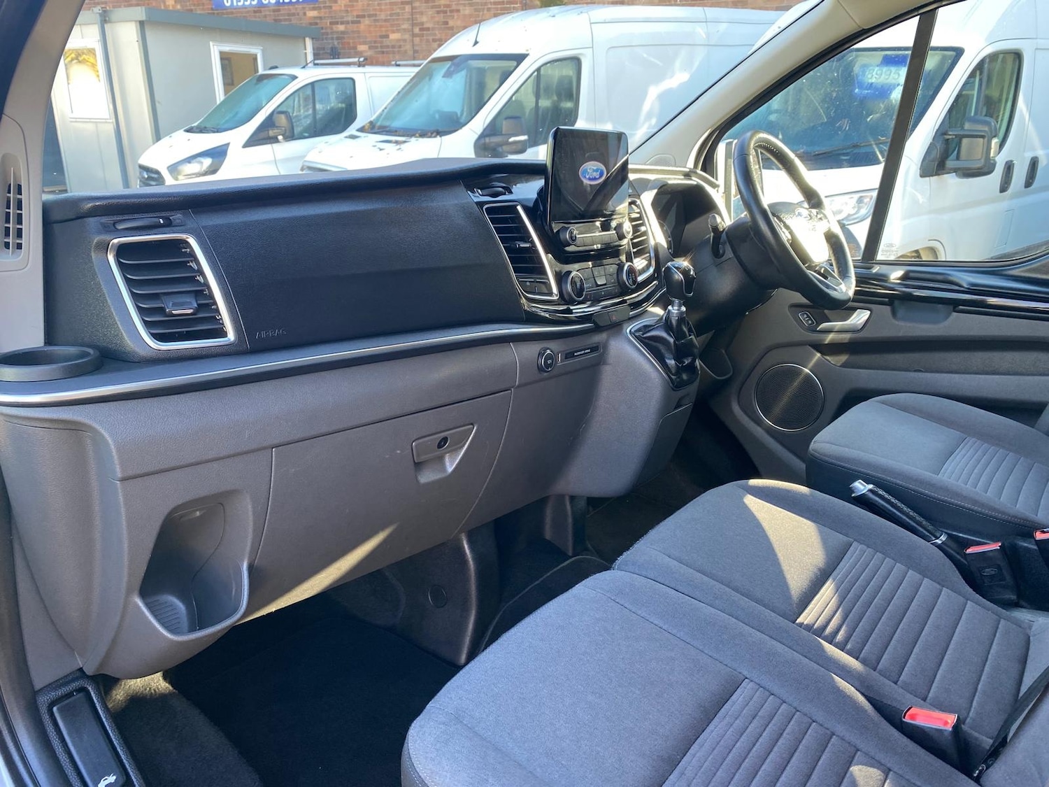 Used Ford Tourneo Custom 2019 for sale - 76766605: Photo 18