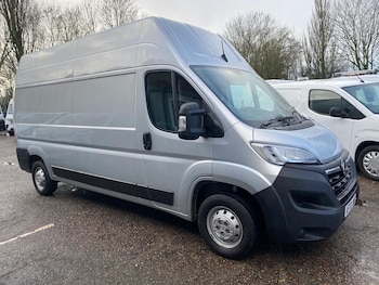 Vauxhall Movano feature image