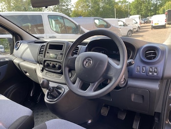 Used Vauxhall Vivaro 2018 for sale - 78980851: Photo